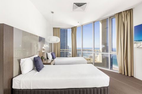 Novotel Surfers Paradise - Accommodation Ballina 2