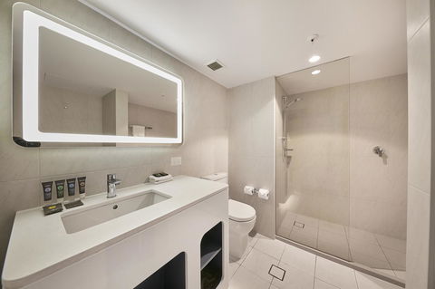 Novotel Surfers Paradise - Accommodation Ballina 16
