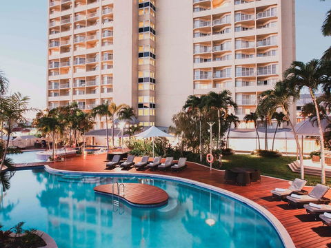 Pullman Cairns International - Accommodation Ballina 1