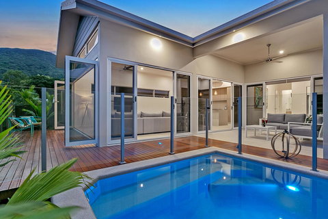 Oceans Edge Holiday Home - Accommodation Ballina 0