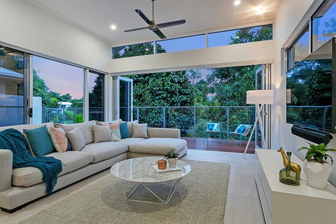 Oceans Edge Holiday Home - Accommodation Ballina 2