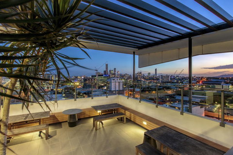 Code Apartments - Accommodation Ballina 2