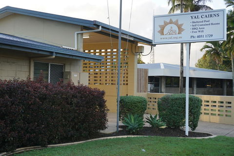 YAL Cairns - A Motel That Makes A Difference - Accommodation Ballina 37