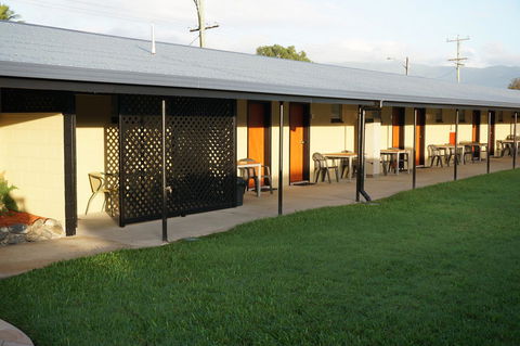 YAL Cairns - A Motel That Makes A Difference - Accommodation Ballina 38