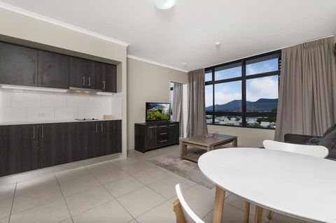 Sunshine Tower Hotel - Accommodation Ballina 20