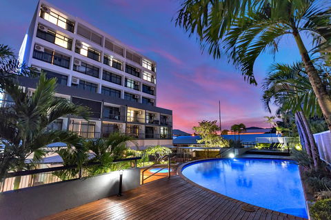 Sunshine Tower Hotel - Accommodation Ballina 0