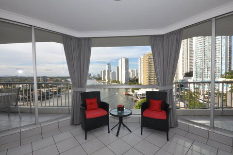 Moorings On Cavill Surfers Paradise - Accommodation Ballina 9