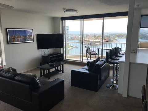 Moorings On Cavill Surfers Paradise - Accommodation Ballina 41
