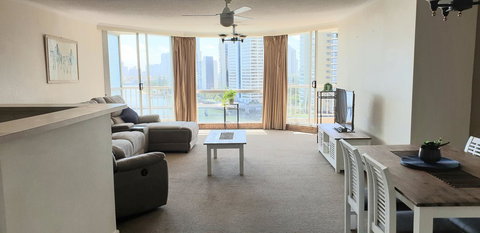 Moorings On Cavill Surfers Paradise - Accommodation Ballina 23