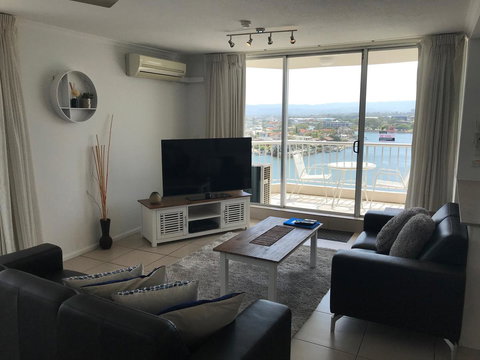 Moorings On Cavill Surfers Paradise - Accommodation Ballina 39
