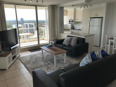 Moorings On Cavill Surfers Paradise - Accommodation Ballina 40