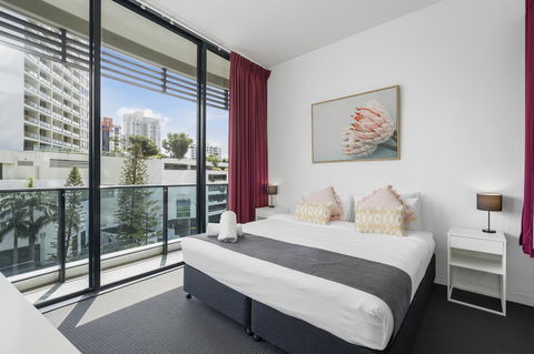 Oracle, 2 & 3 Bedroom Apartments - We Accommodate - Accommodation Ballina 8