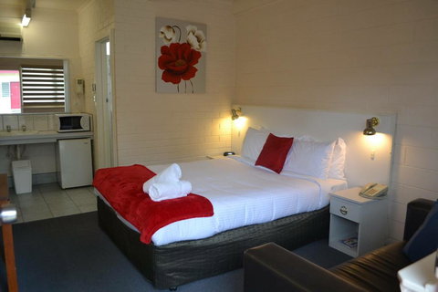 Wattle Motel - Accommodation Ballina 0