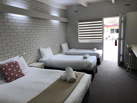 Wattle Motel - Accommodation Ballina 3
