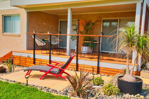 Whale Studio Apartment, 1a Ocean Street - Accommodation Ballina 2