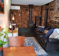 William Hunt's Retreat - Redwood Studio - Accommodation Ballina