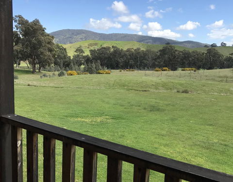 Wimmera Hills Winery - Accommodation Ballina 1