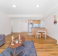 Wolli Creek Airport Serviced 2 Bedroom Apartment - Accommodation Ballina