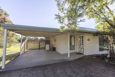 Woongara Cottage - Pet Friendly Country Retreat - Accommodation Ballina 3