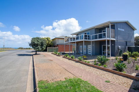 Xanadu - Aldinga Beach - Accommodation Ballina 1