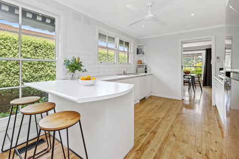 YIN-YANG - MOUNT ELIZA - Accommodation Ballina 2