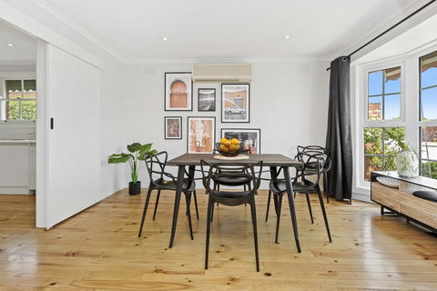 YIN-YANG - MOUNT ELIZA - Accommodation Ballina 0