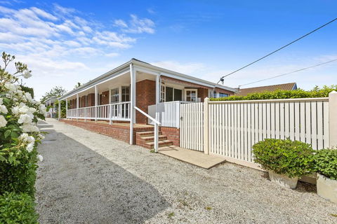 YIN-YANG - MOUNT ELIZA - Accommodation Ballina 3