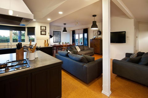 York House Daylesford - Accommodation Ballina 2