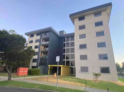 A Little Slice Of Fremantle One Bedroom Character Apartment - Accommodation Ballina 3