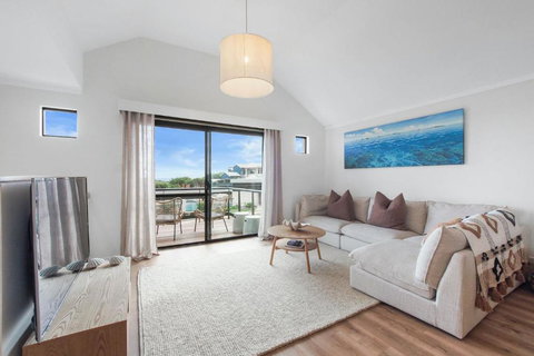 A Stones Throw Gnarabup - Accommodation Ballina 1