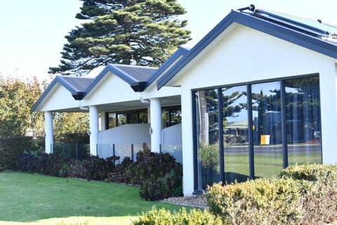 A1 Motels And Apartments Port Fairy - Accommodation Ballina 4