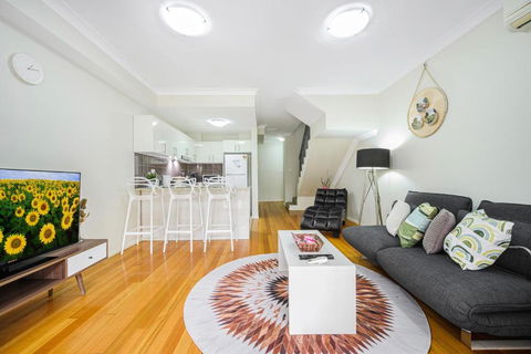 Alexandria To Sydney Central Sydney Park Shop - Accommodation Ballina 0
