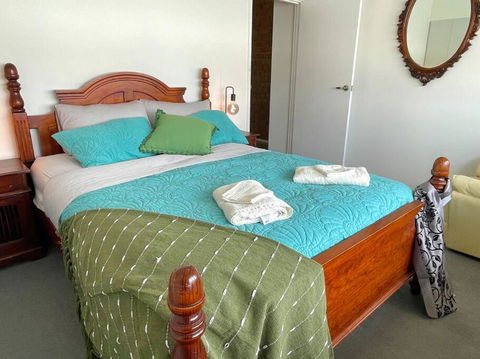 Aloha Adelaide - Accommodation Ballina 0