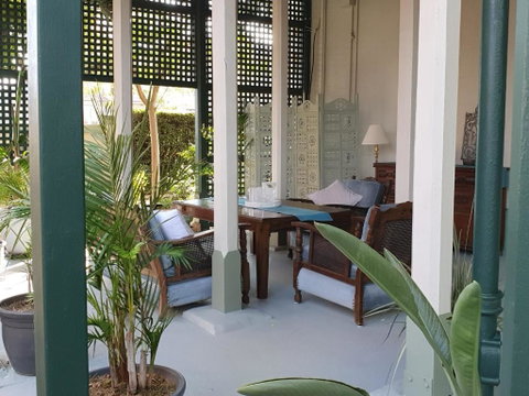 Anglesey House Iconic Forbes CBD Heritage Home - Accommodation Ballina 1