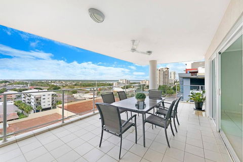 Alta Vista - City View Oasis In The Heart Of Darwin - Accommodation Ballina 2