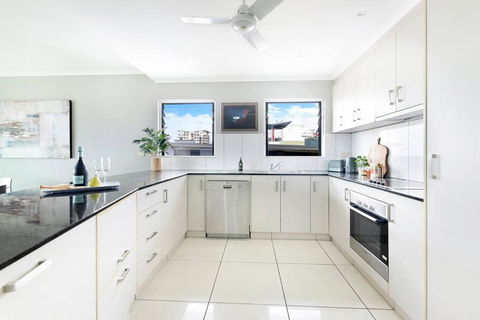 Alta Vista - City View Oasis In The Heart Of Darwin - Accommodation Ballina 4