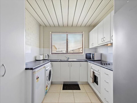 Apollo Unit 28 Ground Floor - Accommodation Ballina 4