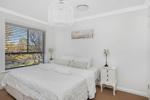 Arborea Country Holiday House Catering For 14 To 16 Guests In The Heart Of Bowral - Accommodation Ballina 3