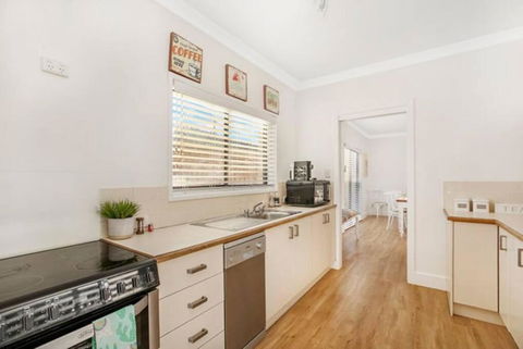 Arborea Country Holiday House Catering For 14 To 16 Guests In The Heart Of Bowral - Accommodation Ballina 4