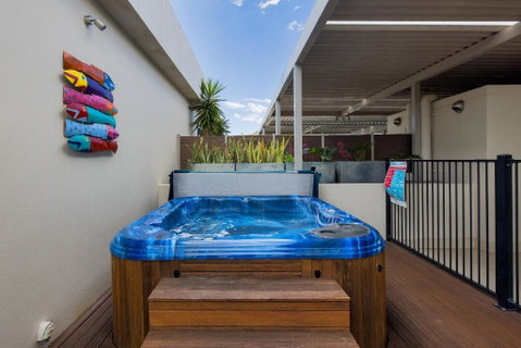 Aura 10 Shoal Bay - Accommodation Ballina 1