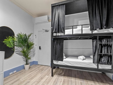 AZZURRO POD HOTEL Darling Harbour- Near ICC - Accommodation Ballina 3