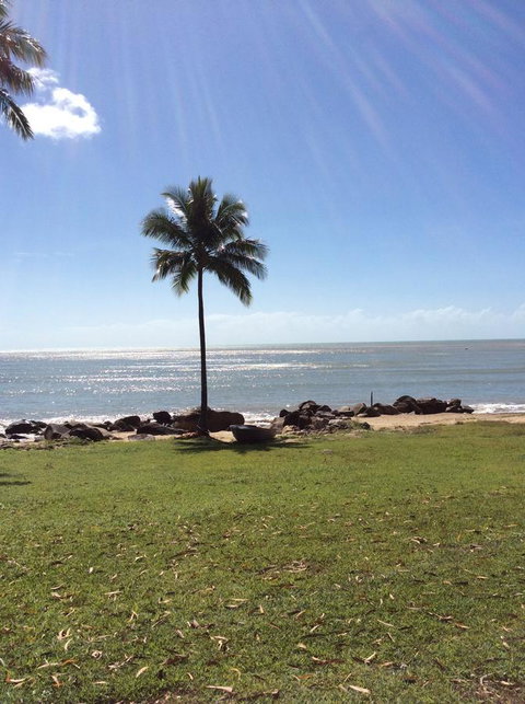 Cairns Beach House Our Oasis - Accommodation Ballina 3
