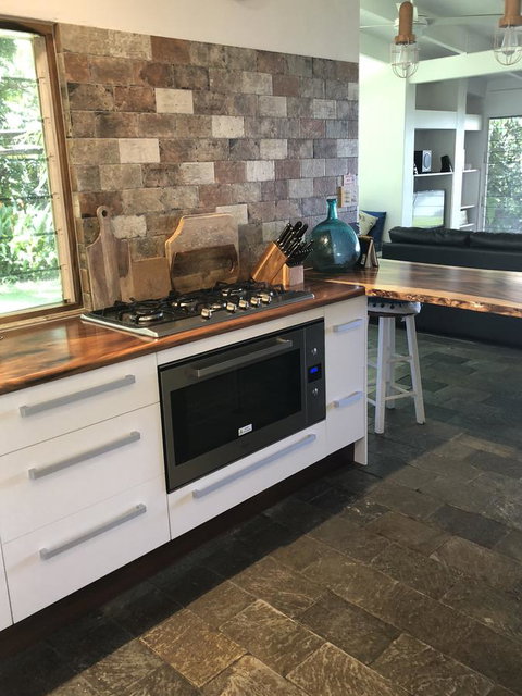 Cairns Beach House Our Oasis - Accommodation Ballina 11