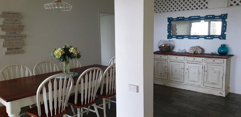 Cairns Beach House Our Oasis - Accommodation Ballina 15