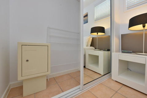 Port Douglas Apartments - Adults Only Oasis - Accommodation Ballina 13
