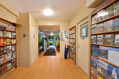 Port Douglas Apartments - Adults Only Oasis - Accommodation Ballina 10