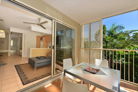 Port Douglas Apartments - Adults Only Oasis - Accommodation Ballina 5