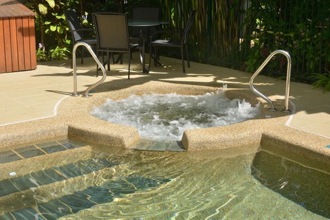 Port Douglas Apartments - Adults Only Oasis - Accommodation Ballina 17