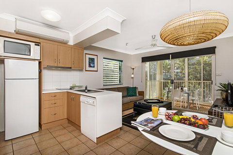 Port Douglas Apartments - Adults Only Oasis - Accommodation Ballina 15