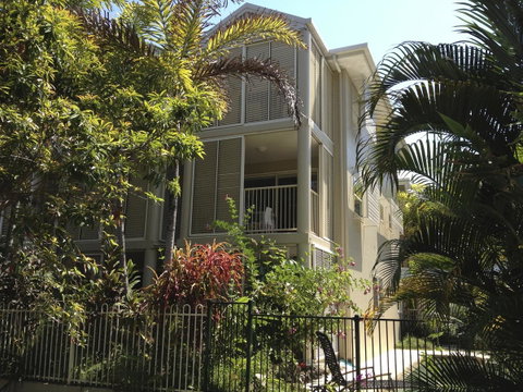 Port Douglas Apartments - Adults Only Oasis - Accommodation Ballina 38